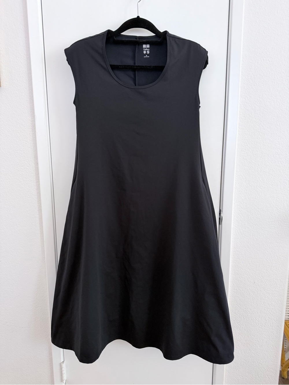 Uniqlo x Theory Black Sleeveless Midi A-Line Dress
